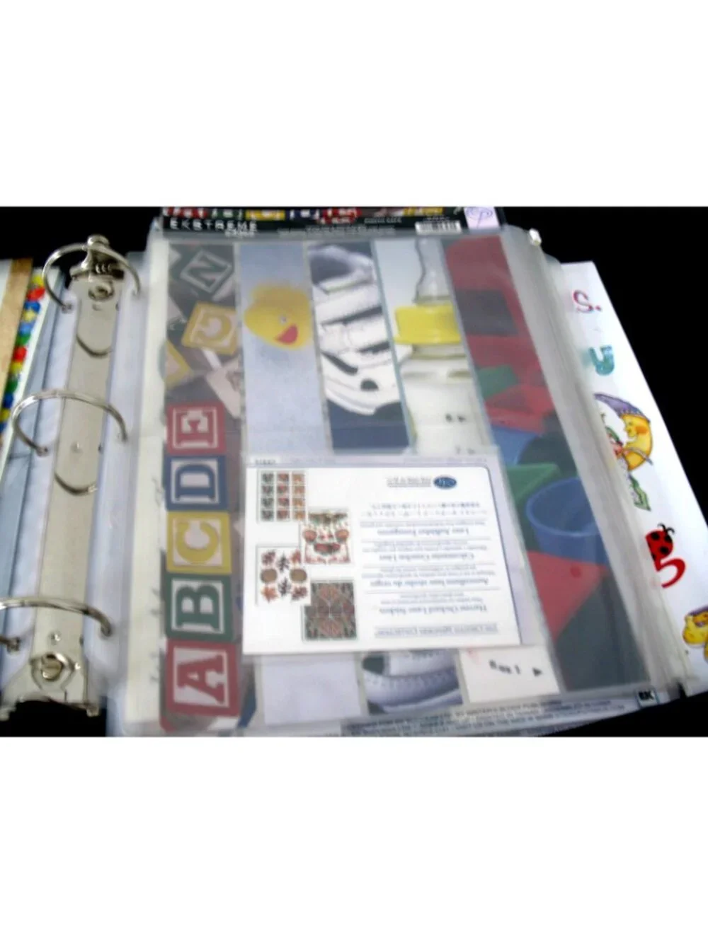 Creative Memories Accessory Binder 7 Protectors Good Zipper with borders/diecuts